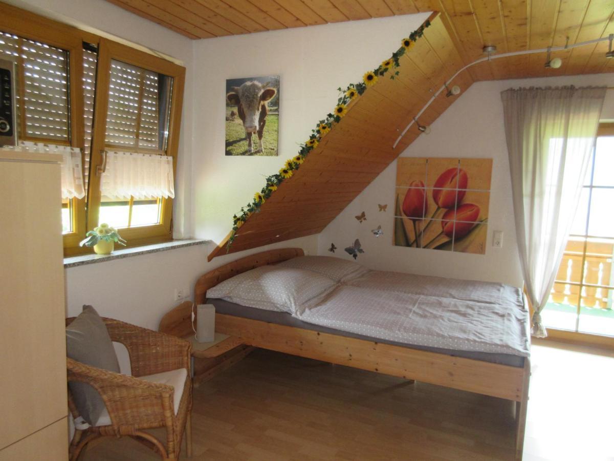 Wehrlemartinshof Apartment Симонсвалд Екстериор снимка