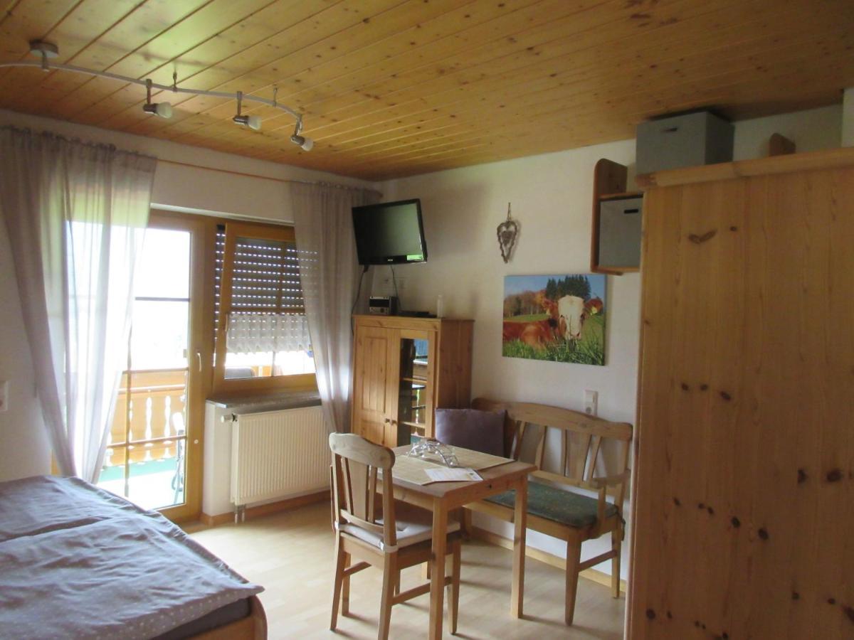 Wehrlemartinshof Apartment Симонсвалд Екстериор снимка